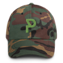 Kamouflagekeps med gräsgrön P brodyr